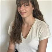 Jeune professeure d’Anglais ou d’Allemand sur Paris qui saura s’adapter aux besoins de l’élève.